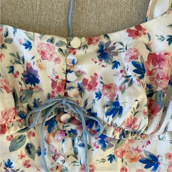 For Love & Lemon Top Size Small NWOT Beautiful Sexy Floral Crop Top Ruffle - Picture 6 of 13